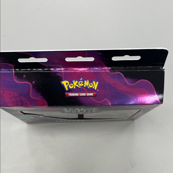 Pokemon League Battle Deck - Shadow Rider Calyrex VMAX - Purple and Black - Picture 3 of 6